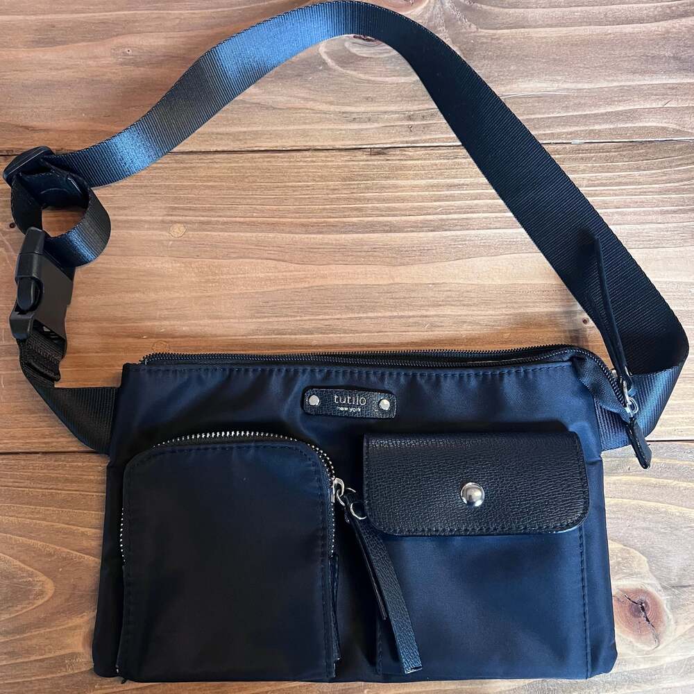 Tutilo New York 'Carry the Day' Multi-Pocket Nylon Crossbody Bag EUC